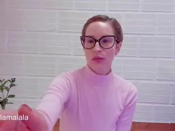 Freechat cuddlingbunnny on Chaturbate