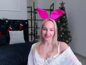 Freechat daisymellifluous on Chaturbate