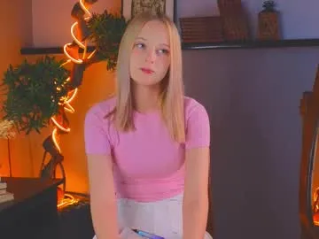 Freechat darceyheyd on Chaturbate