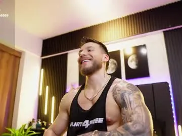 Freechat davidd_blake on Chaturbate