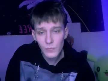 Offline dearboyy_ on Chaturbate