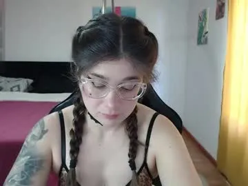 Freechat dearlilith6666 on Chaturbate