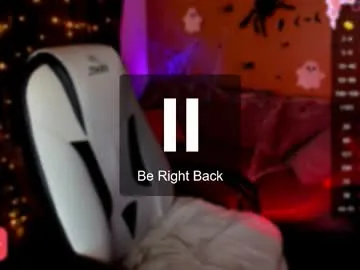 deborah_moore — GOAL: suck finger+eyes contact [21 tokens remaining] let's have fun <3 #german #nonude #redhead #ahegao #beauty