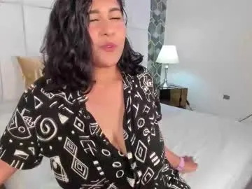 Freechat denisse_khan on Chaturbate