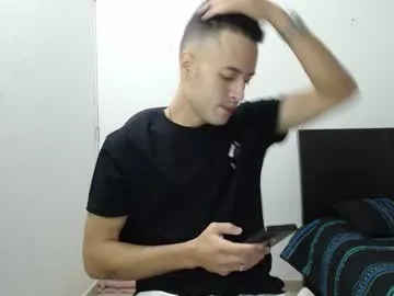 Freechat dimitri_quiet on Chaturbate