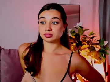 Freechat divetagrace on Chaturbate