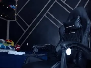 drake_jhonson08 — WELCOMEEE! #precum #cashmaster #findom #domination #bigcock