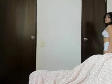 eli_dl — GOAL: squirt [0 tokens remaining] yummy! #puffynipples #shy #squirt #petite #teen