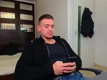 Freechat elijahthorne on Chaturbate