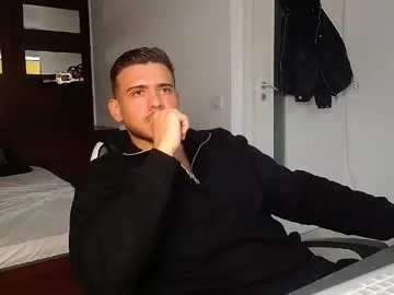 Freechat elijahthorne on Chaturbate