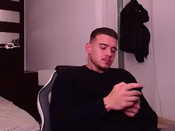 Freechat elijahthorne on Chaturbate