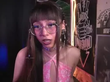 Freechat elle_uwu on Chaturbate
