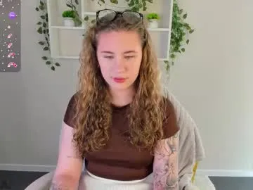 elsie_cutties — show tits [82 tokens left] #puffynipples #smalltits #18 #daddysgirl  #cute