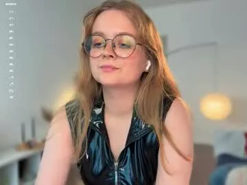 Freechat emilyforelsket on Chaturbate