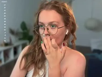 Freechat emilyforelsket on Chaturbate