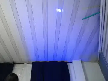 Freechat emilyy05_ on Chaturbate