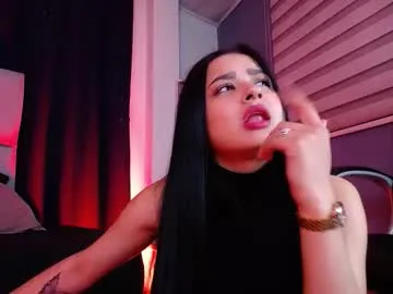 Freechat emilyy05_ on Chaturbate