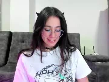 emma_sandovaal — GOAL: Squeeze tits closeup [84 tokens remaining] Hii <33 #hairy #deepthroat #bigass #daddy #saliva