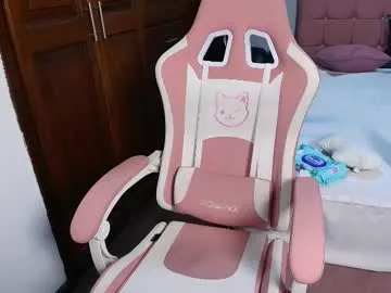 Offline emmaa_rs on Chaturbate