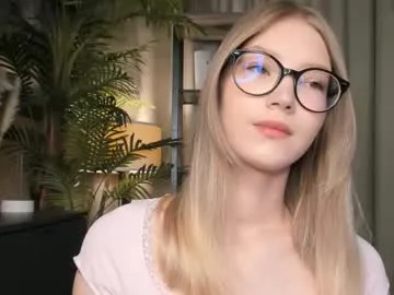 Freechat eternity_cuite on Chaturbate