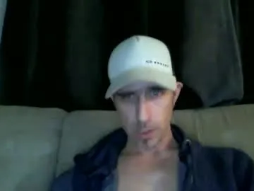 Freechat fouraide42 on Chaturbate