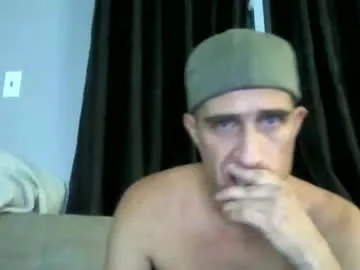 Freechat fouraide42 on Chaturbate