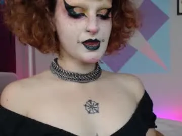 Freechat friskyflowers on Chaturbate