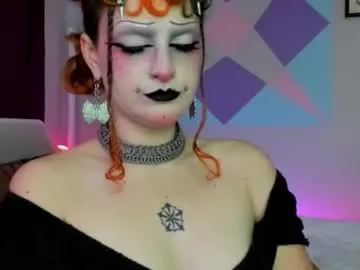 Freechat friskyflowers on Chaturbate