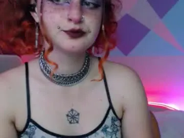 Freechat friskyflowers on Chaturbate
