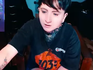 Freechat ftmblueyes on Chaturbate