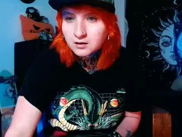 Freechat ftmblueyes on Chaturbate