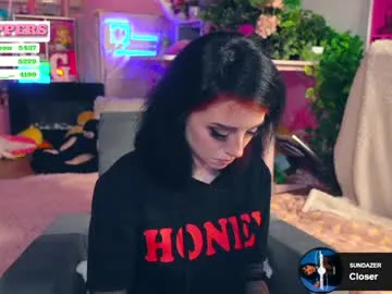 Freechat goldengoddessxxx on Chaturbate