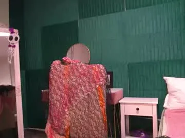 Chaturbate haileymoon85 is Away haileymoon85 — Get my vibes up and make me cum. You'll do too, haha! #milf #mature #italian #c2c #blowjob