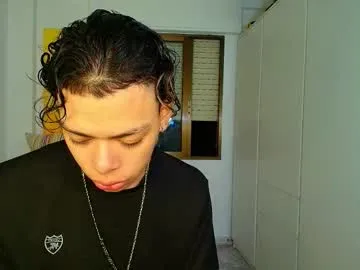 harry_jhonsonn on Chaturbate 