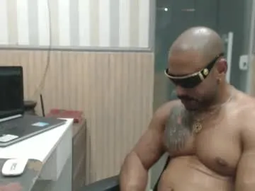hebertgomes on Chaturbate