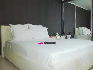 hefner_girl — Glad to be back. #heels #pantyhose #stockings #worship #longlegs