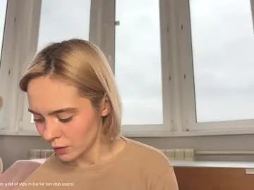 honey_sunshine — cum + huge rain squirt! tip99/169/222/500/1000 and I cum like ocean [4470 tokens left] #squirt #bigass #anal #braces #milk