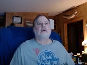 Freechat horsebigballs on Chaturbate