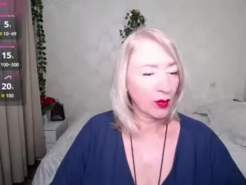 Freechat hunters_woman on Chaturbate