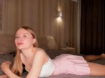 Freechat isabellatorrance on Chaturbate
