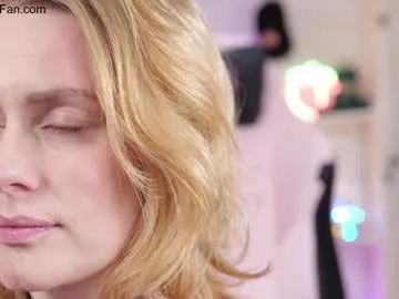 Offline island_peach on Chaturbate