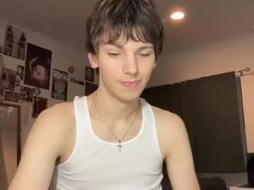 its_rowan — Come play with me! - Goal: Naked 10 mins [373 tokens left] #young #bigcock #twink #new #cum
