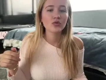 Freechat itsssosierra on Chaturbate