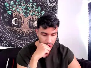 jay_marcos — GOAL: CUMSHOW [885 tokens remaining] Lets have some fun and cum #bigcock #teen #latino #muscles #cum