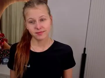 Freechat jeanninebeall on Chaturbate