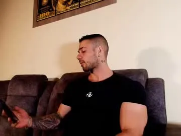 Freechat jeremylowe on Chaturbate