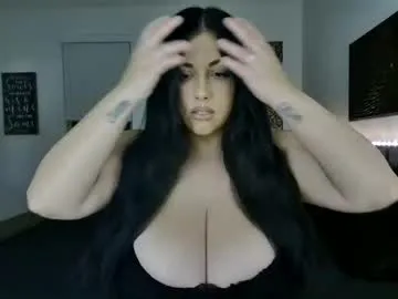 Freechat jordanamama on Chaturbate