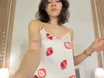 Away julietastong on Chaturbate