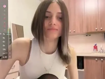 Freechat karensimilton on Chaturbate