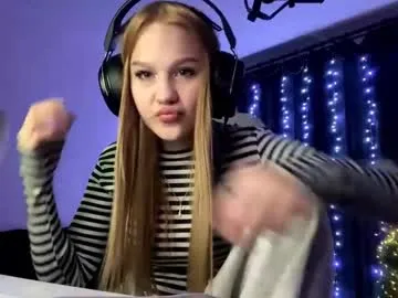 Freechat kayceefroehner on Chaturbate